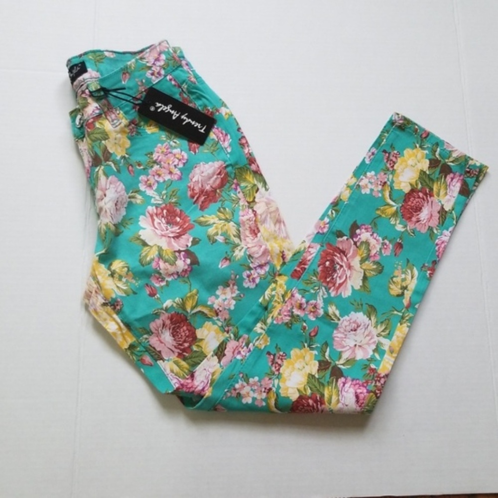 TRANDY ANGELA ANKLE JEANS SZ 13 NWT